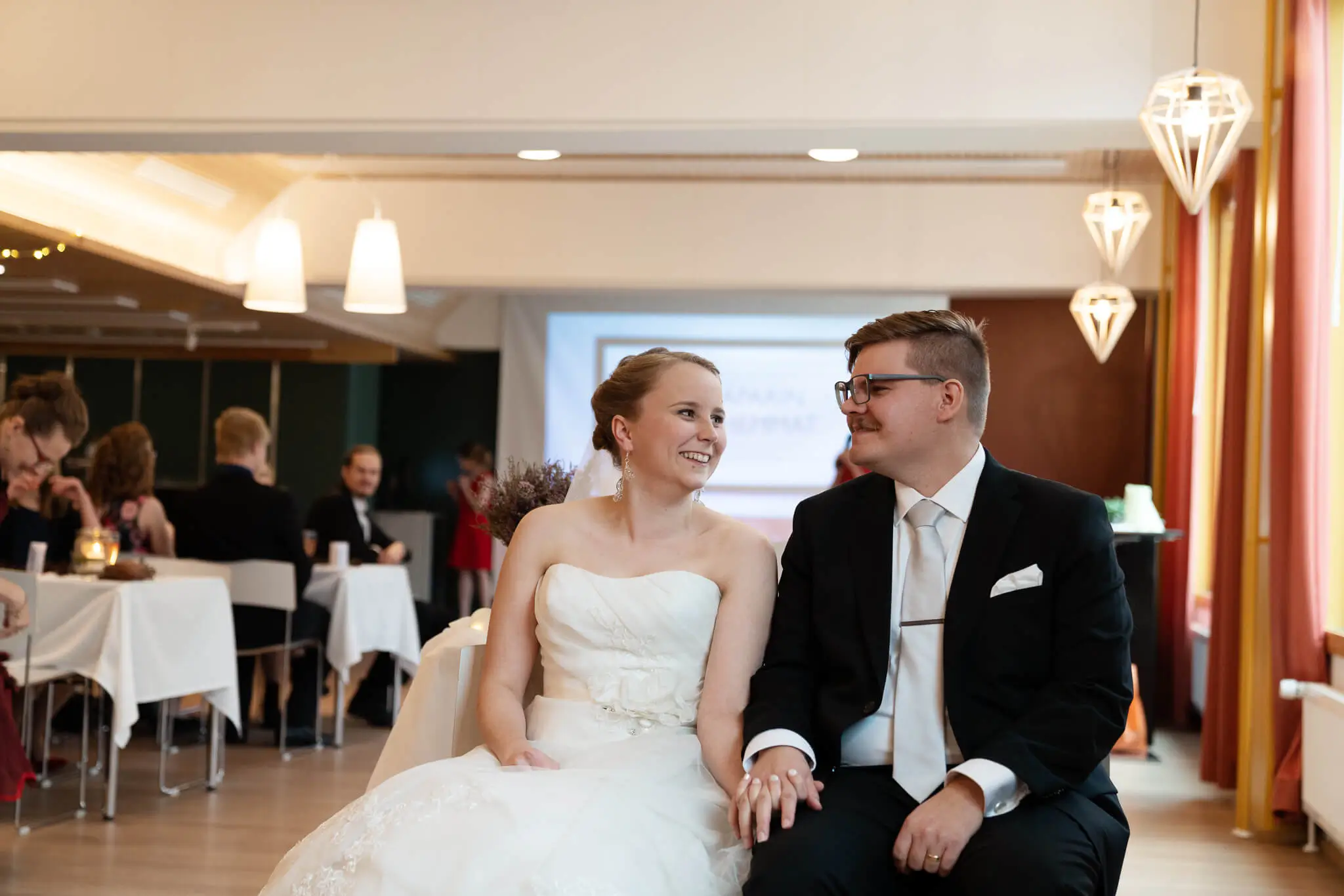 Hääkuvaaja-jyväskylä-ja-keski-suomi-dokumentaarinen-kuvaus-ja-potretit (55)